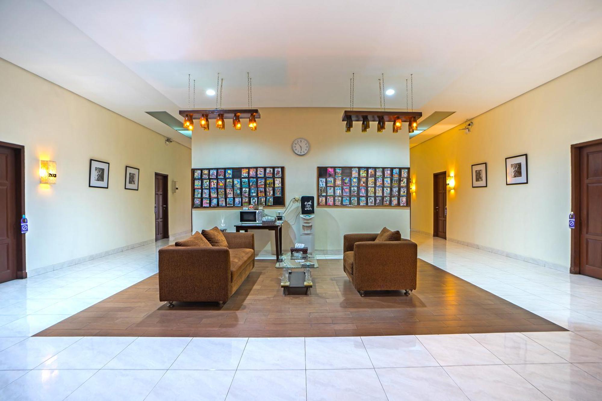 Jambuluwuk Residence Pakubuwono Giacarta Esterno foto