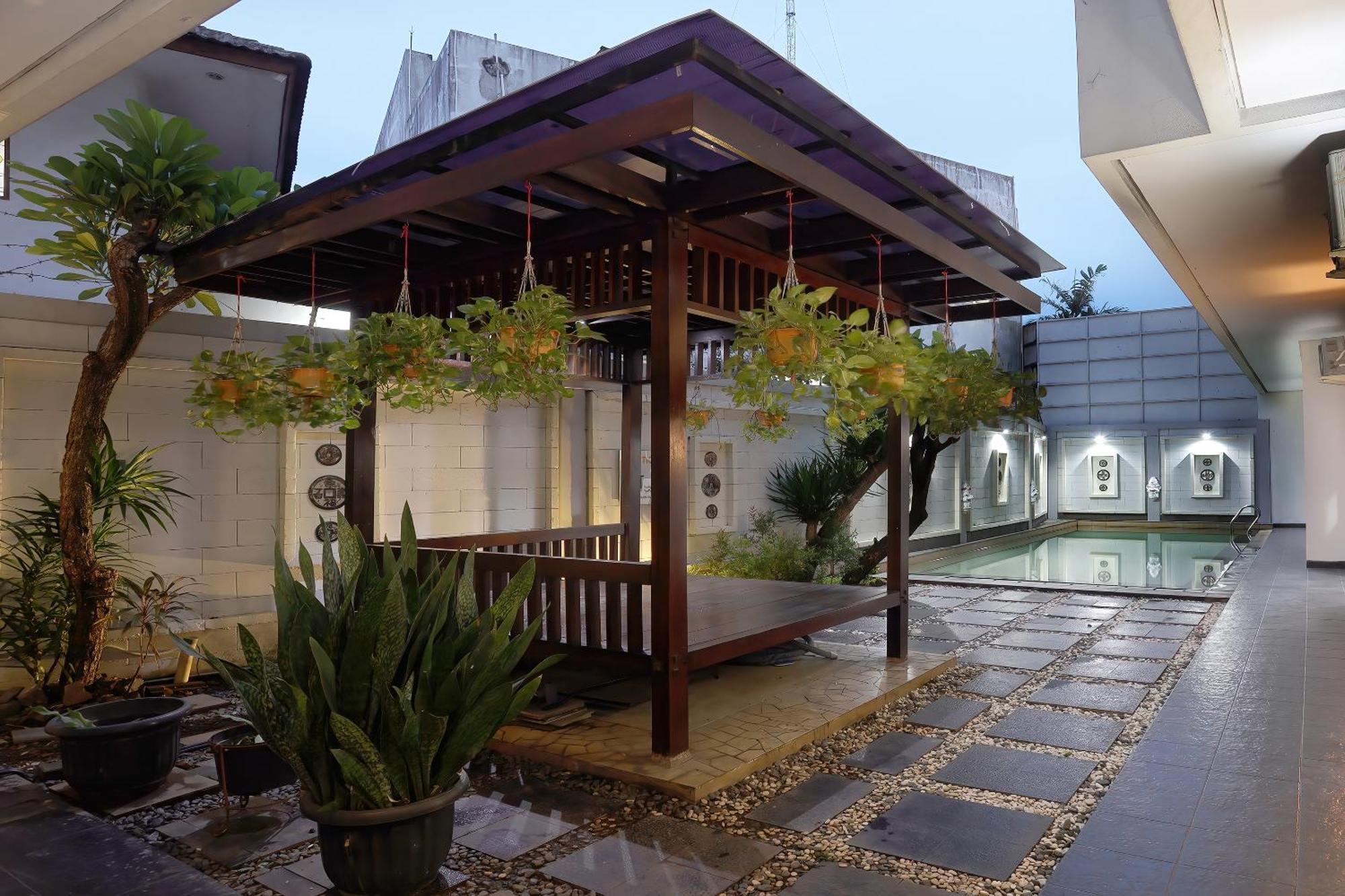 Jambuluwuk Residence Pakubuwono Giacarta Esterno foto