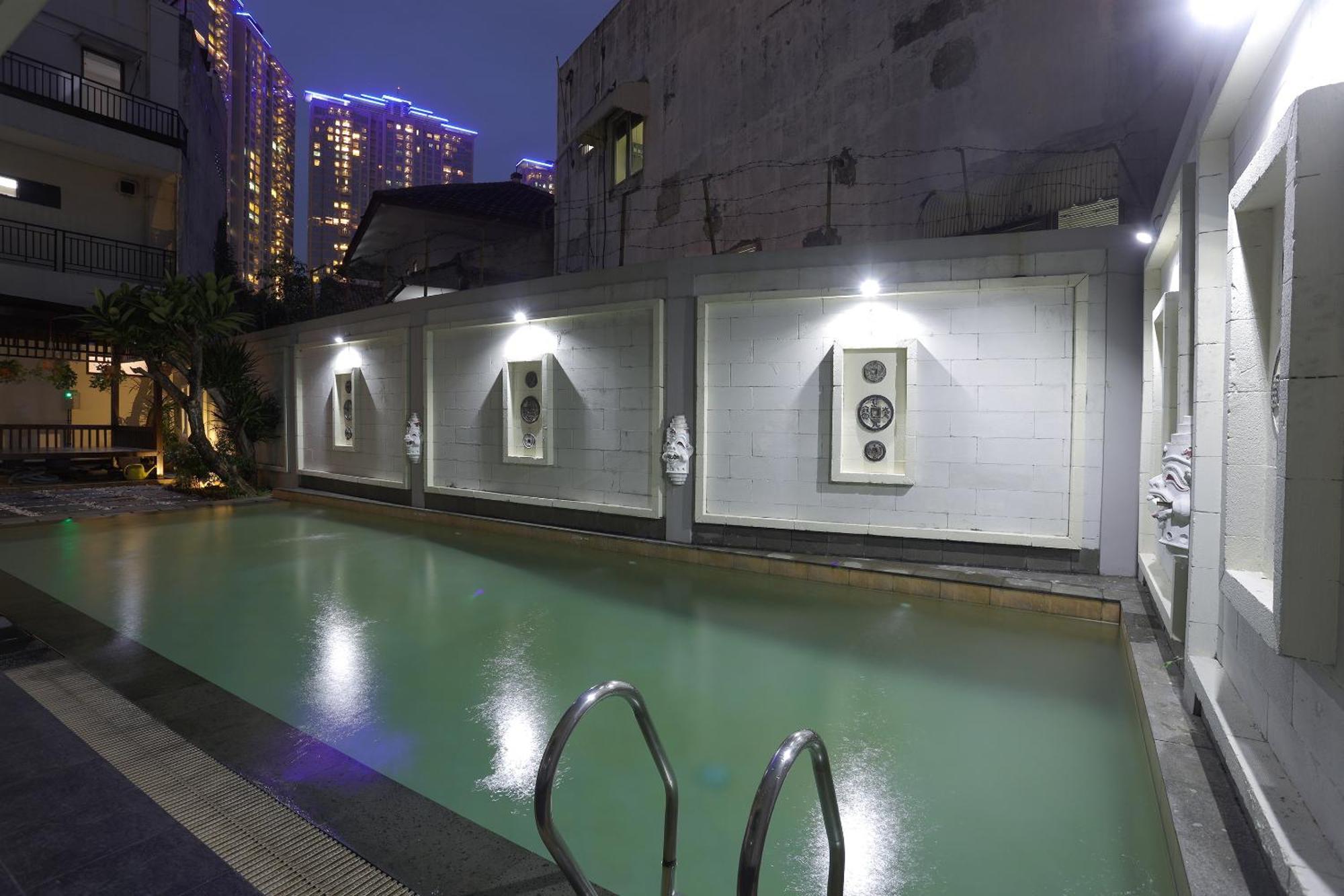 Jambuluwuk Residence Pakubuwono Giacarta Esterno foto